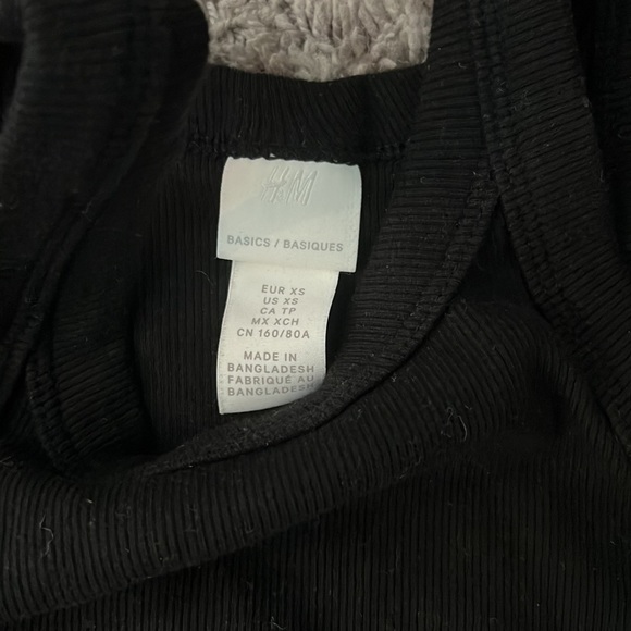 NWOT H&M Ribbed Tank Top - Picture 10 of 10